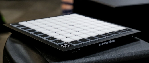 Novation - LAUNCHPAD MINI3 2